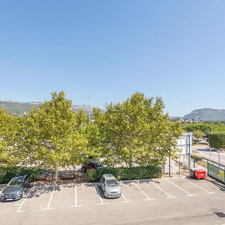 B&B Hotel Toulon Ollioules Bagian luar foto
