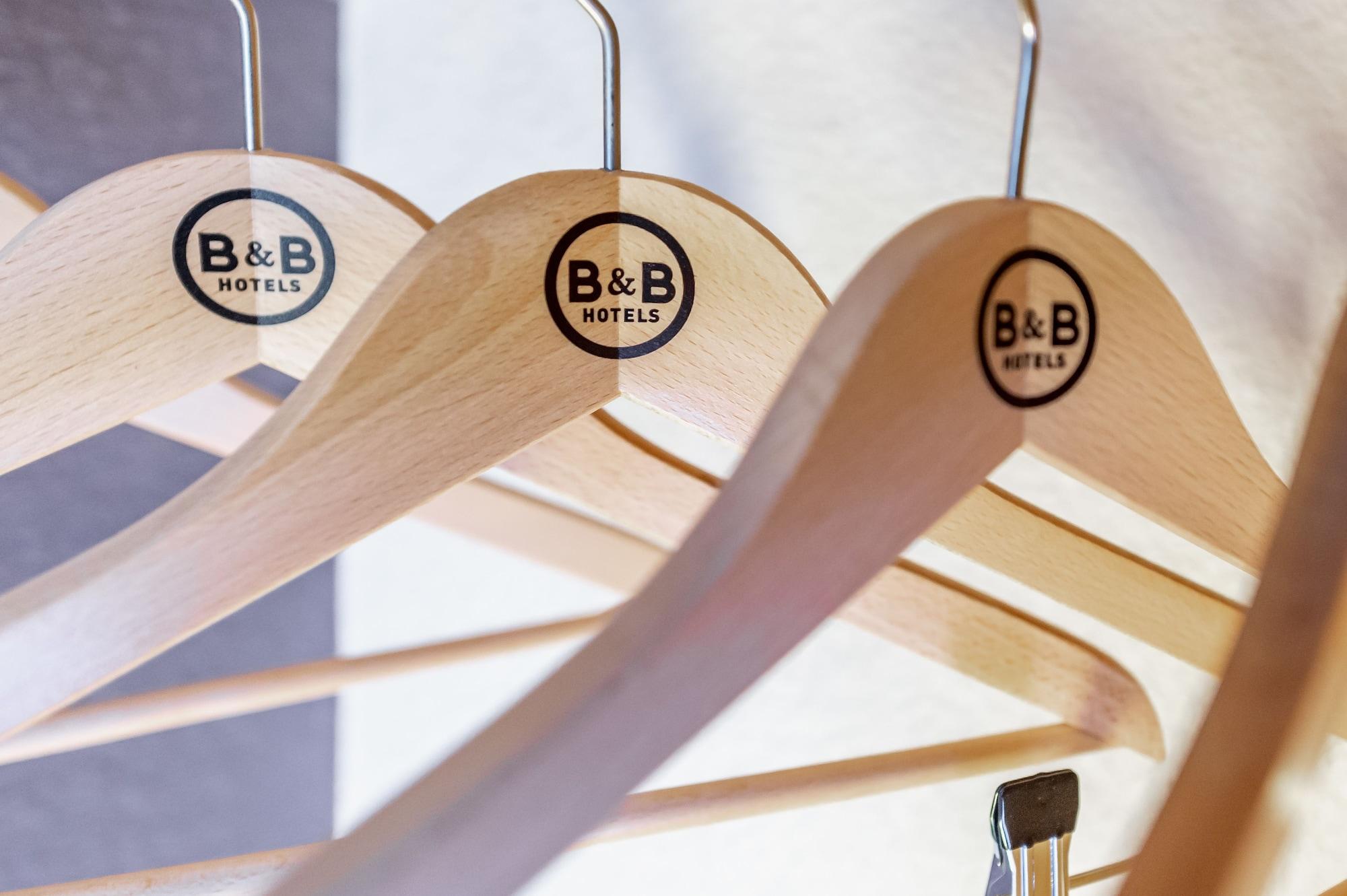 B&B Hotel Toulon Ollioules Bagian luar foto