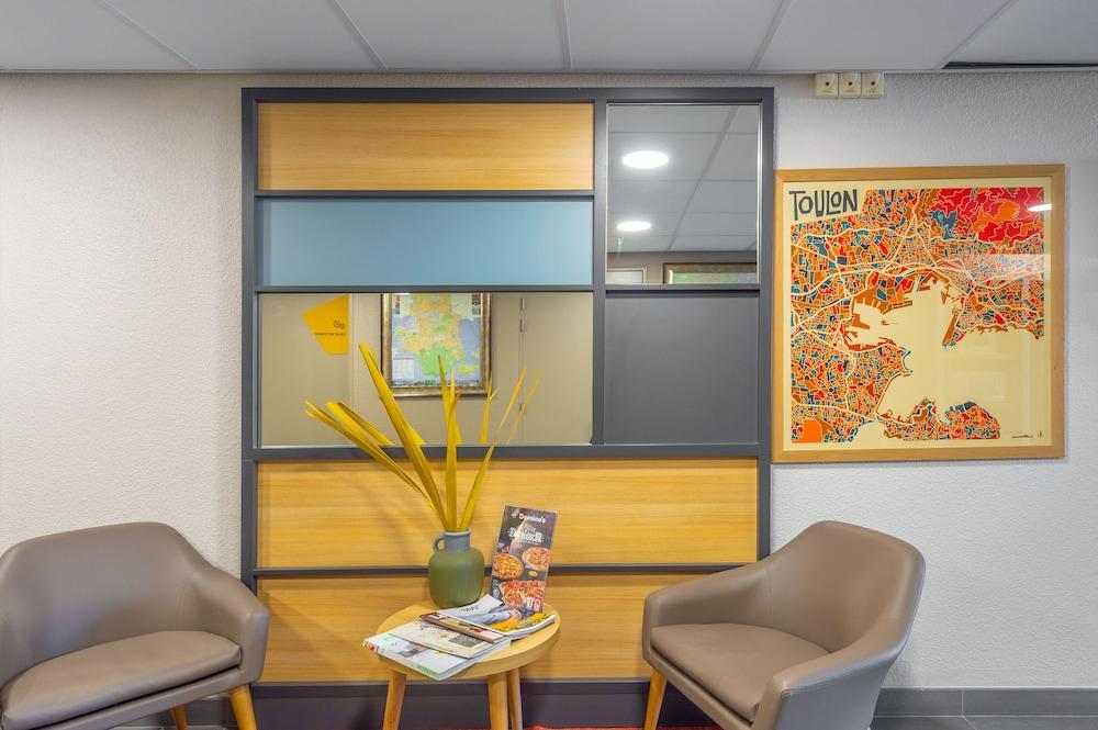 B&B Hotel Toulon Ollioules Bagian luar foto