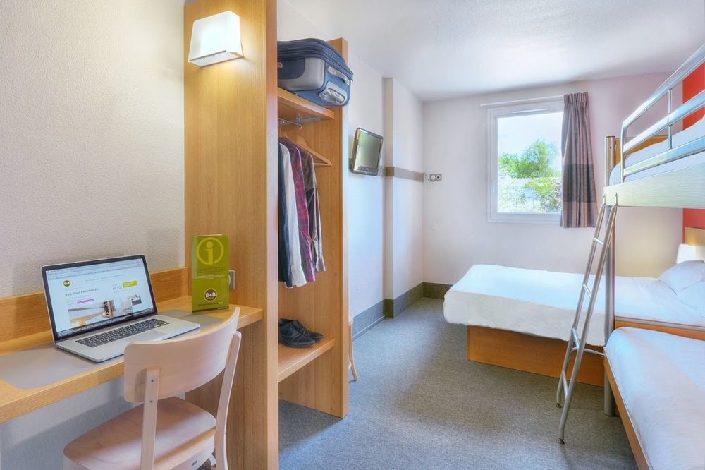 B&B Hotel Toulon Ollioules Bagian luar foto