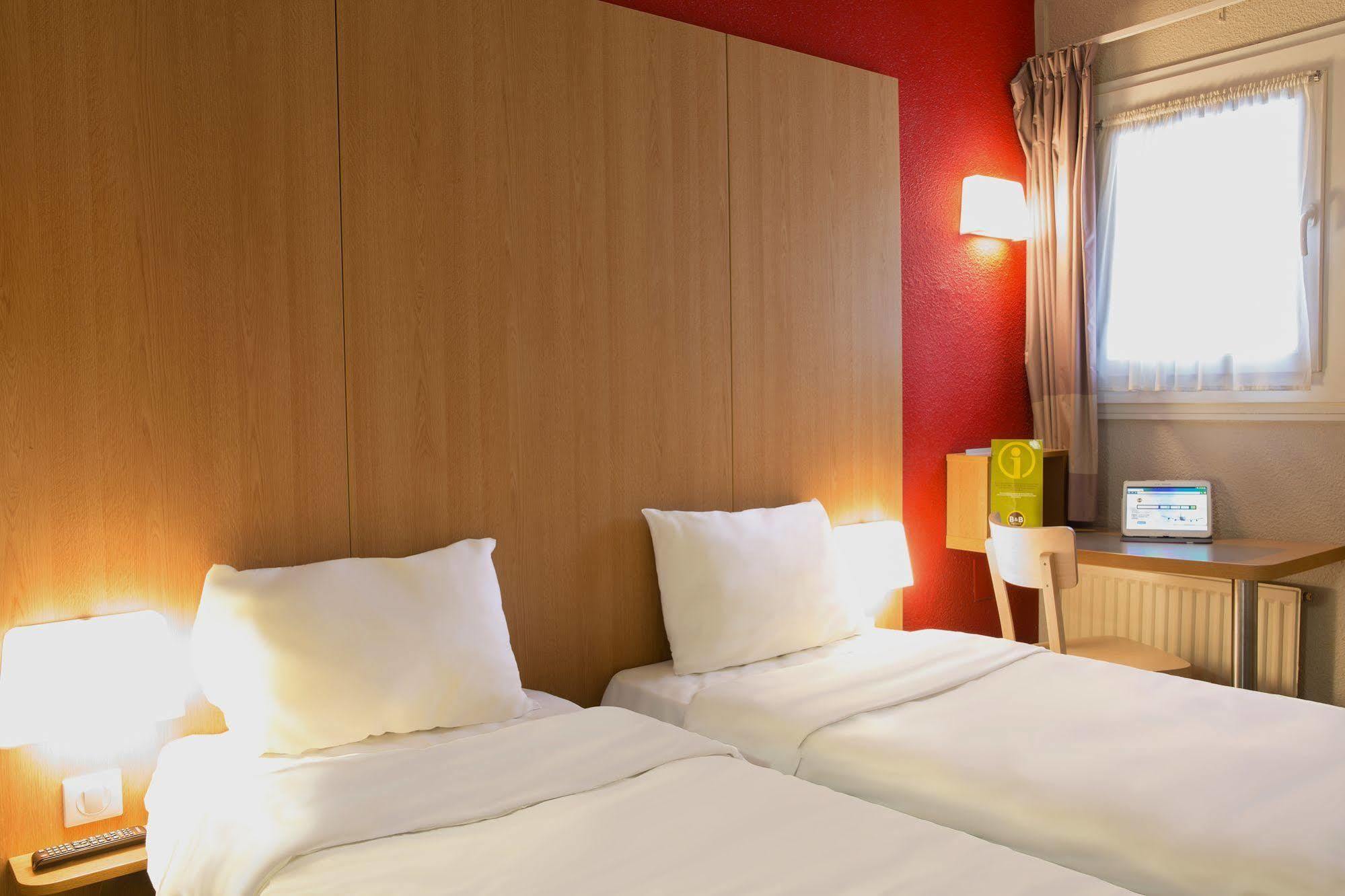 B&B Hotel Toulon Ollioules Bagian luar foto